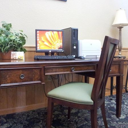 Cobblestone Hotel & Suites - Wisconsin Rapids Bagian luar foto