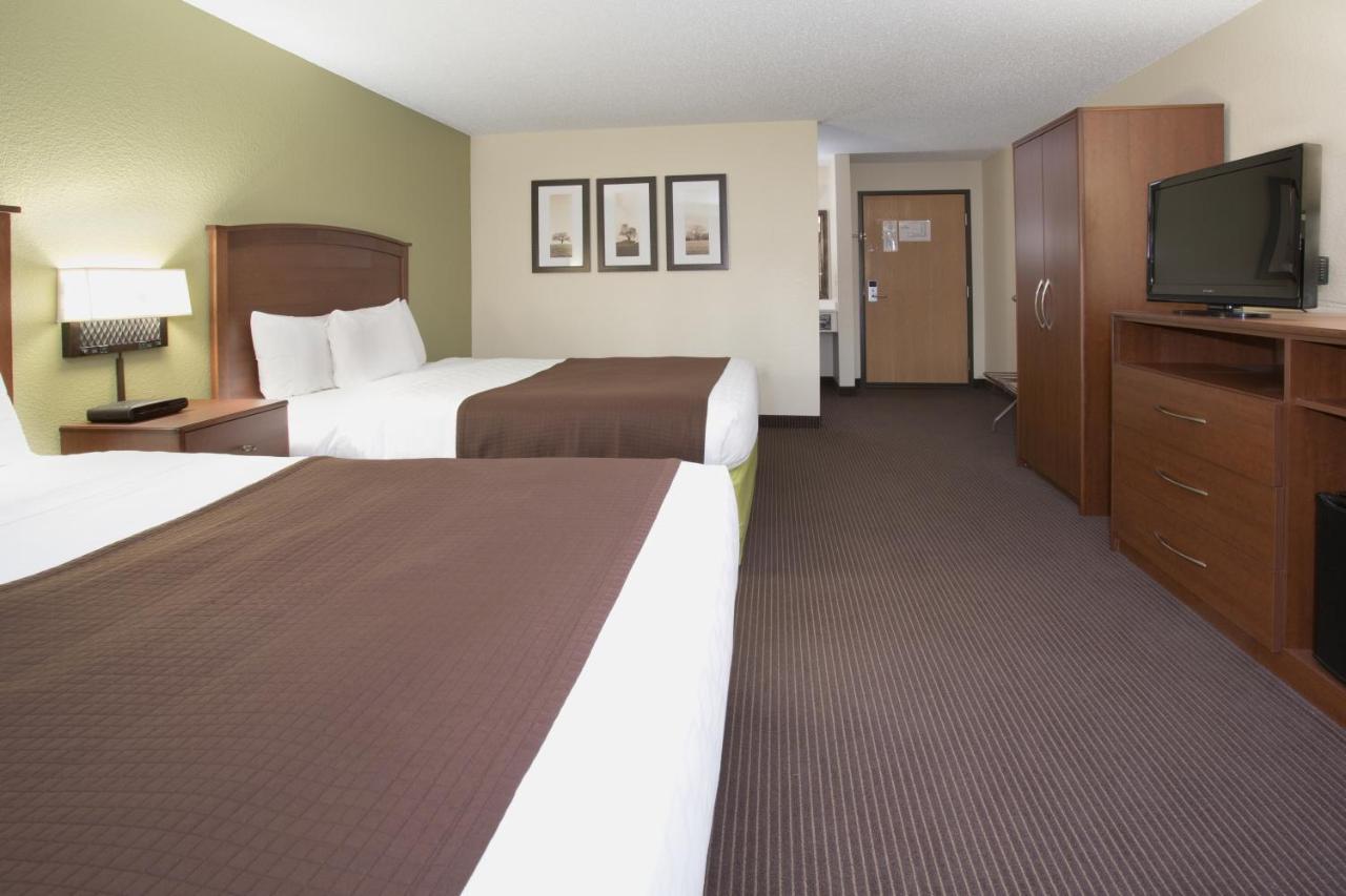 Cobblestone Hotel & Suites - Wisconsin Rapids Bagian luar foto