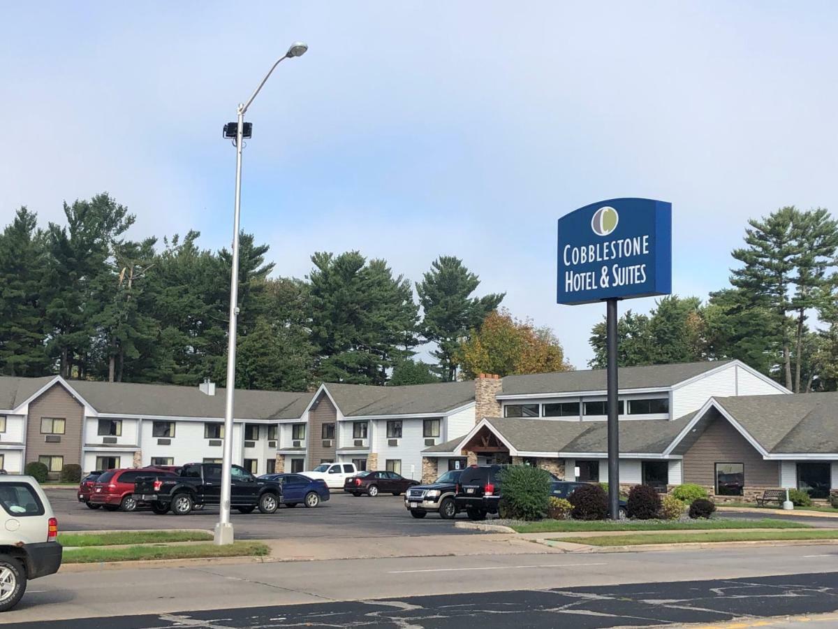 Cobblestone Hotel & Suites - Wisconsin Rapids Bagian luar foto